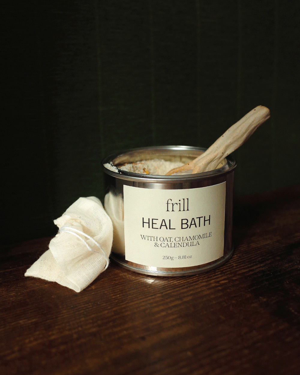 Frill Heal Bath with Oat, Chamomile & Calendula