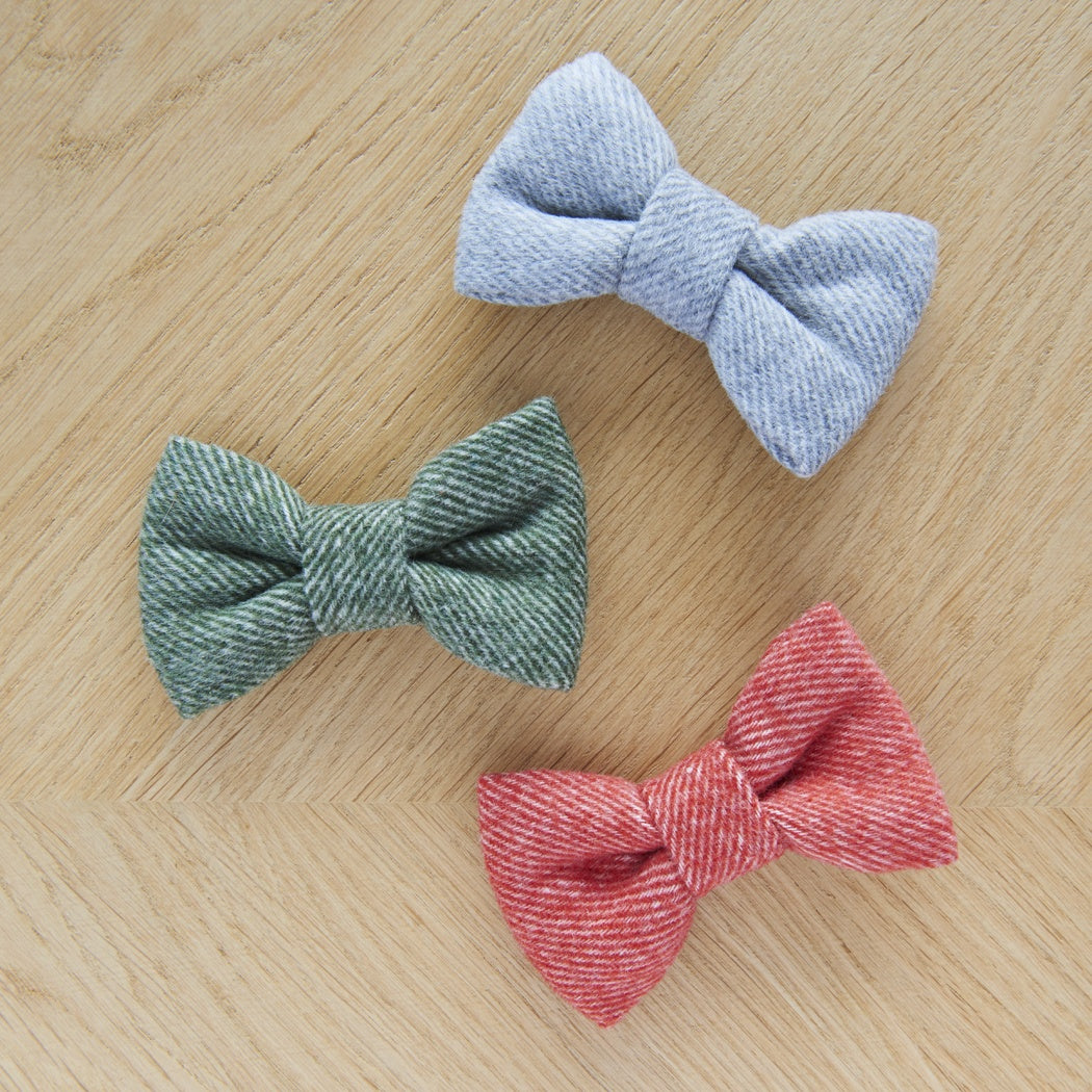 Sweet William Tweed Bow Tie